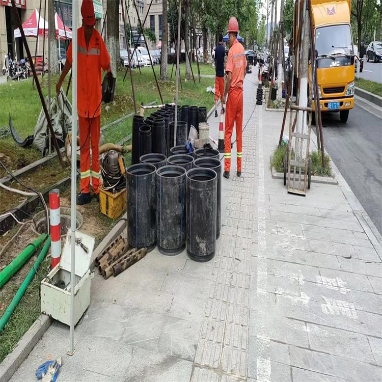 新兴镇管道短管置换修复